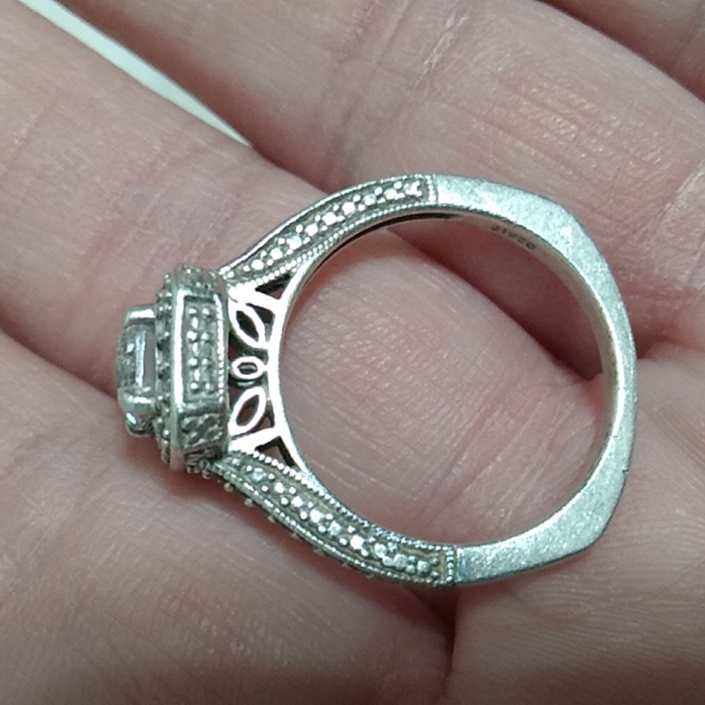 FINAL SALE! Stunning Sterling Silver 925 Cz Ring ๐ Size 7 - Picture 6 of 14